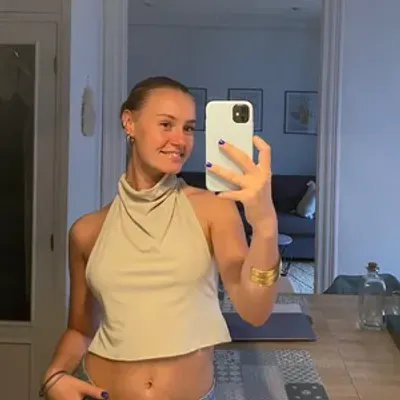 Nina R.