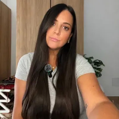 Laura B.