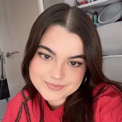 Isabel G.