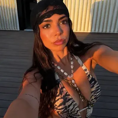 Laura T.